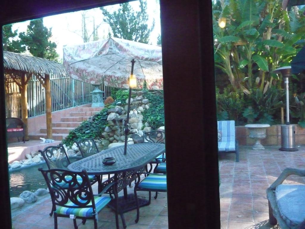 Woodland Hills Calabasas Guesthouses Λος Άντζελες Εξωτερικό φωτογραφία