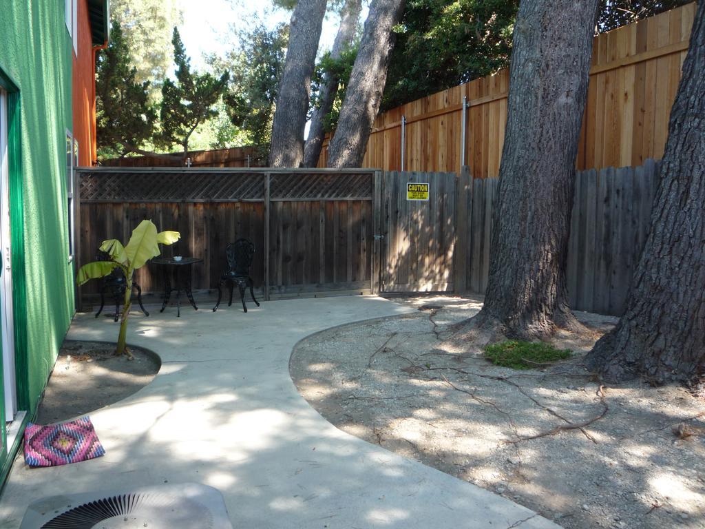 Woodland Hills Calabasas Guesthouses Λος Άντζελες Εξωτερικό φωτογραφία