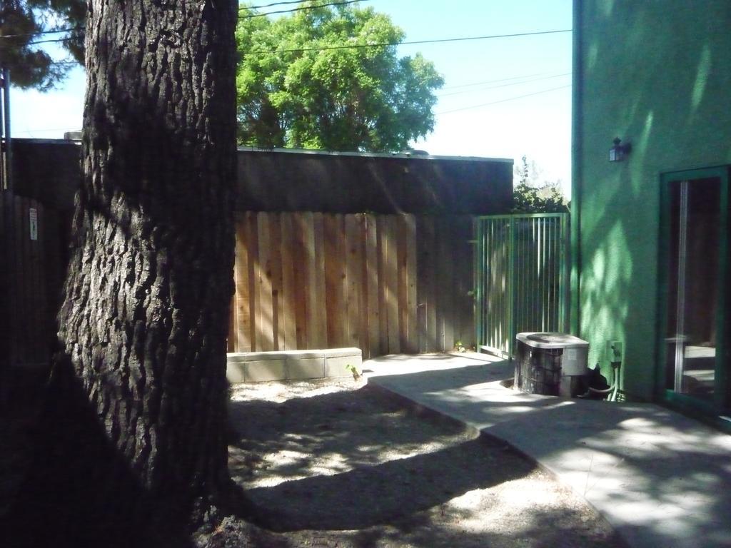 Woodland Hills Calabasas Guesthouses Λος Άντζελες Εξωτερικό φωτογραφία